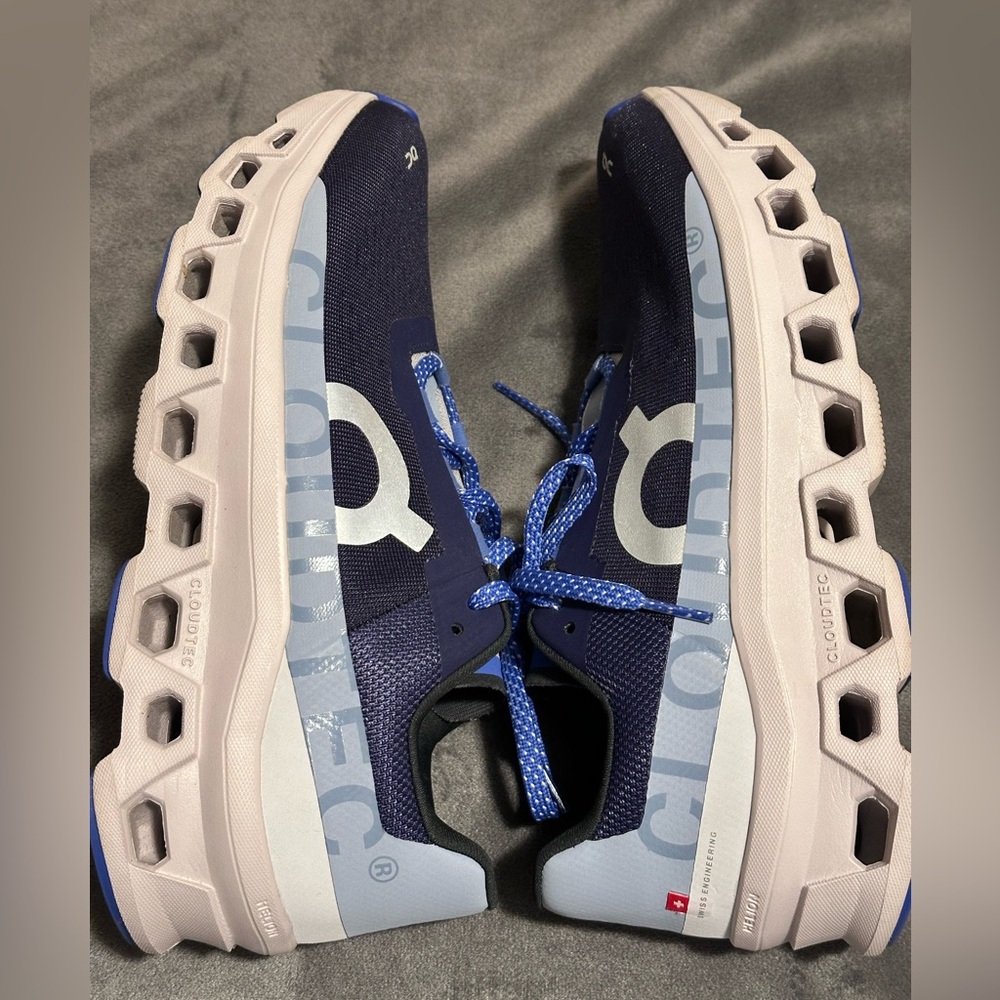 On Cloud Women’s Cloud Monster running shoes 
Size Women’s 10 - Picture 9 of 11